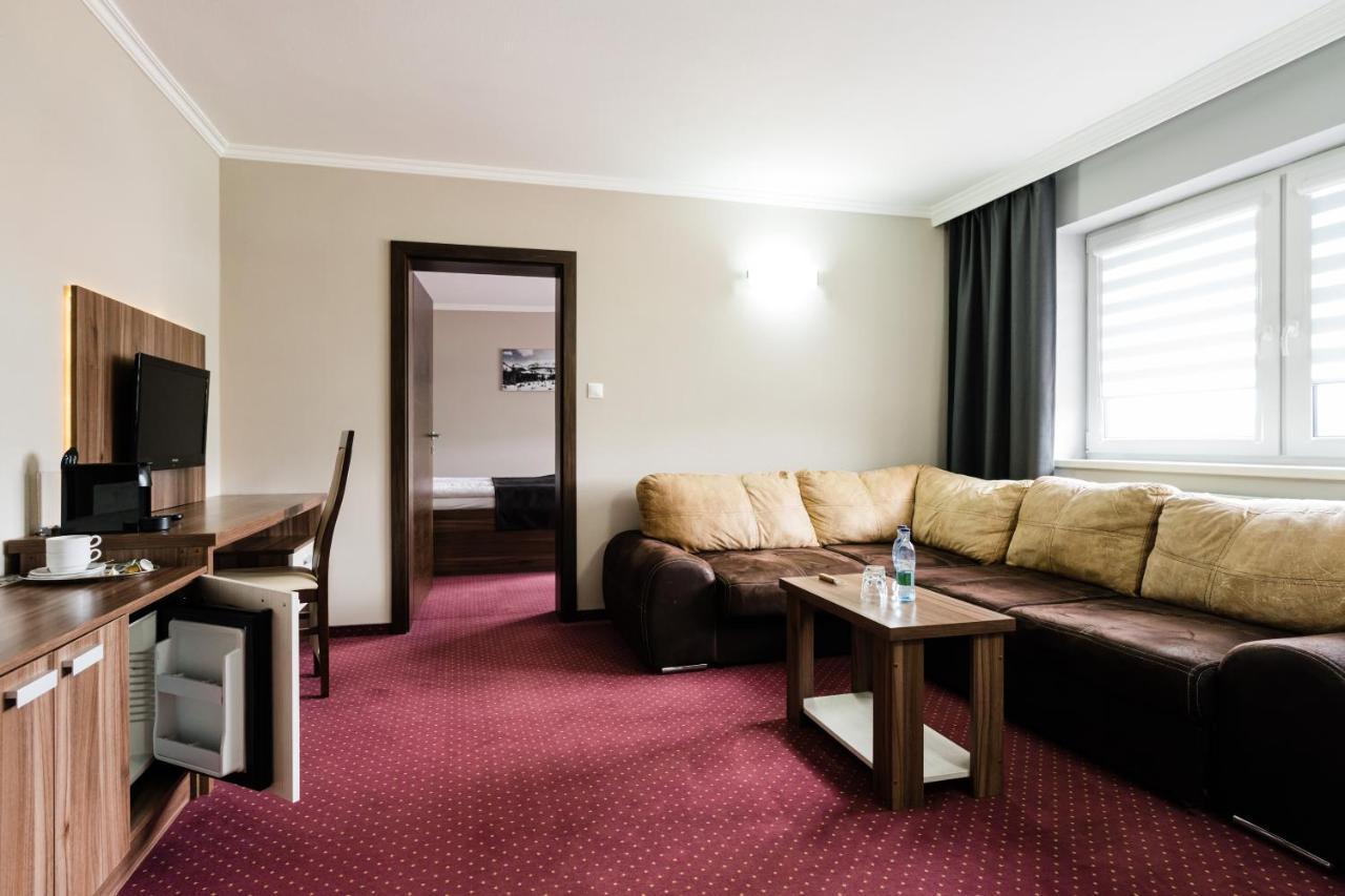 Hotel Menhard المظهر الخارجي الصورة