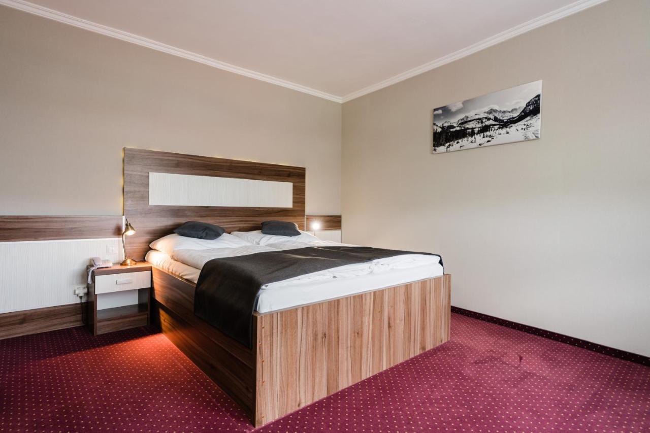 Hotel Menhard المظهر الخارجي الصورة