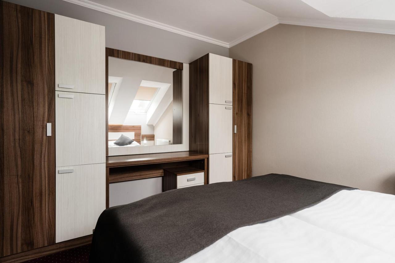 Hotel Menhard المظهر الخارجي الصورة